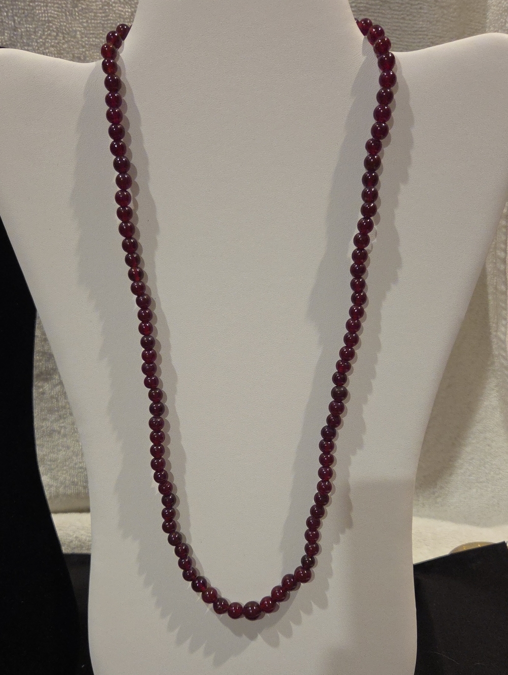 GARNET BEADS WITH BARREL CLASP